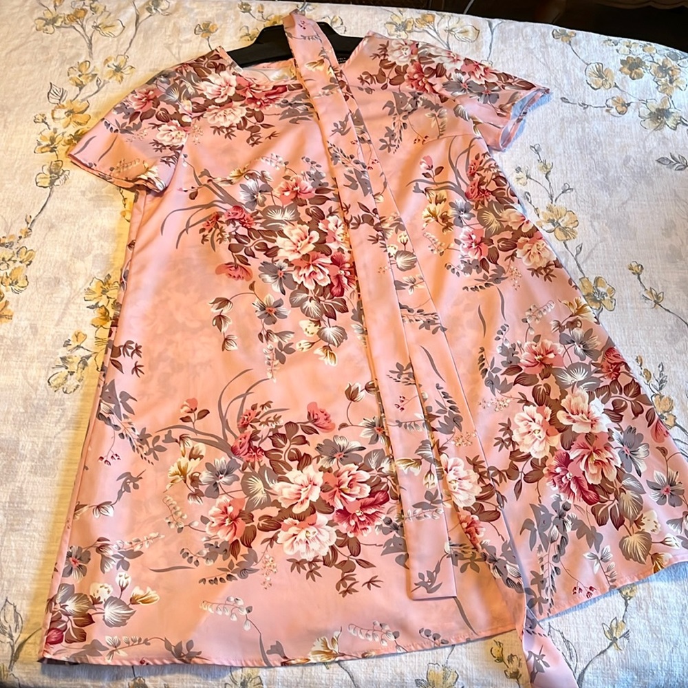 SHEIN Self Belted Pink Floral Dress Size Small
